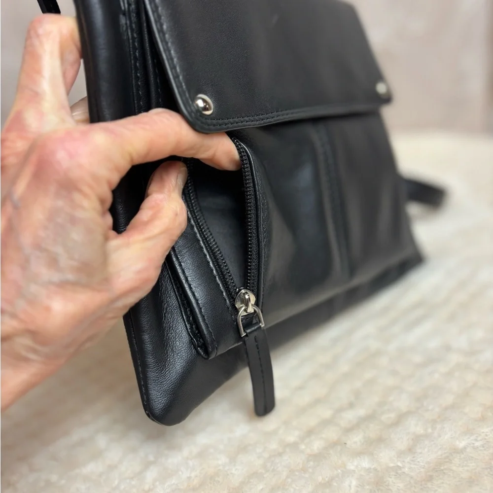 Champs Black Smooth Leather RFID Messenger Crossbody Bag